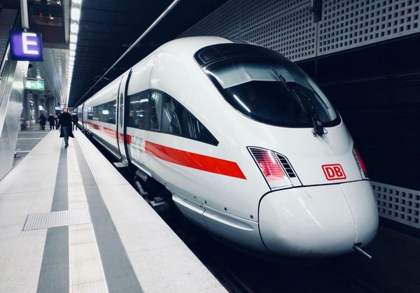 Deutschlandticket gilt auch in Fernzügen auf der Gäubahn